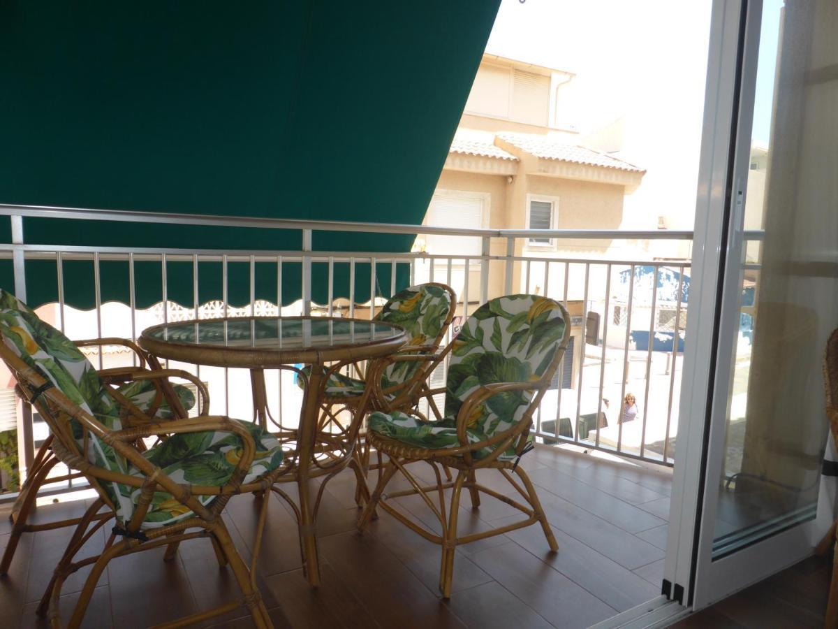 Apartamento a 50 mts de la playa Carrer la Mar El Campello Exterior foto
