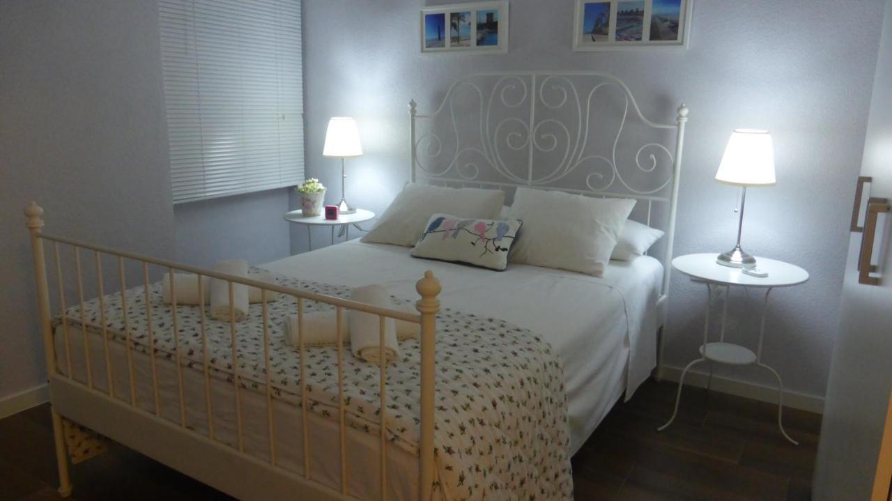Apartamento a 50 mts de la playa Carrer la Mar El Campello Exterior foto